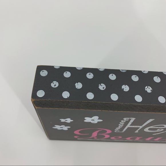 'Hello Beautiful' Distressed Look Box Style Wooden Decor Sign - Picture 5 of 15